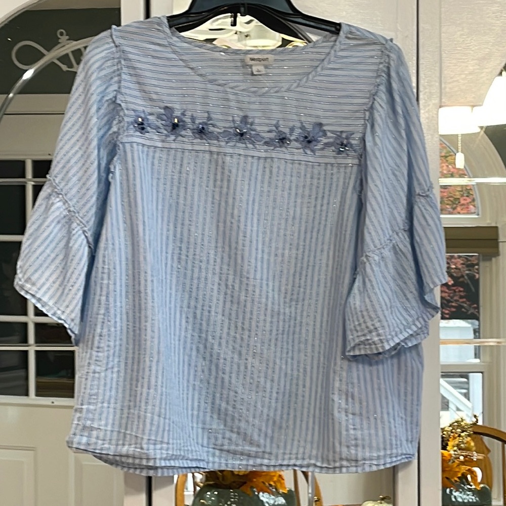 Women’s Short Sleeve Metallic Accent Top